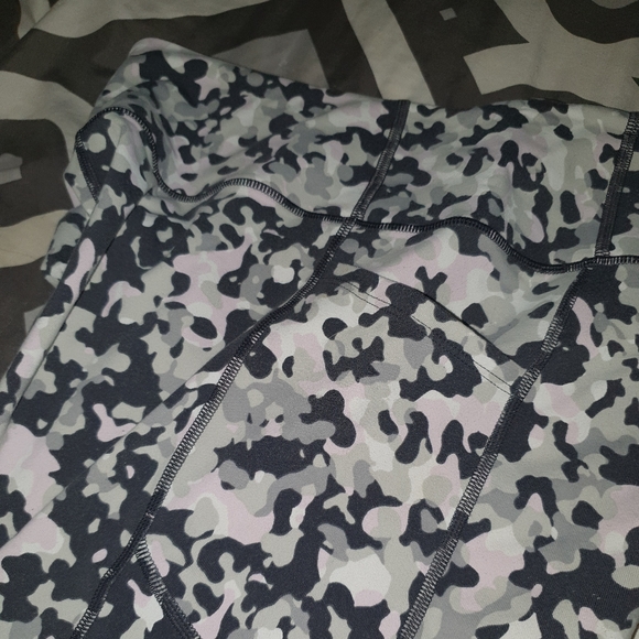 Gently used Victoria secret sport leggings - Picture 2 of 3